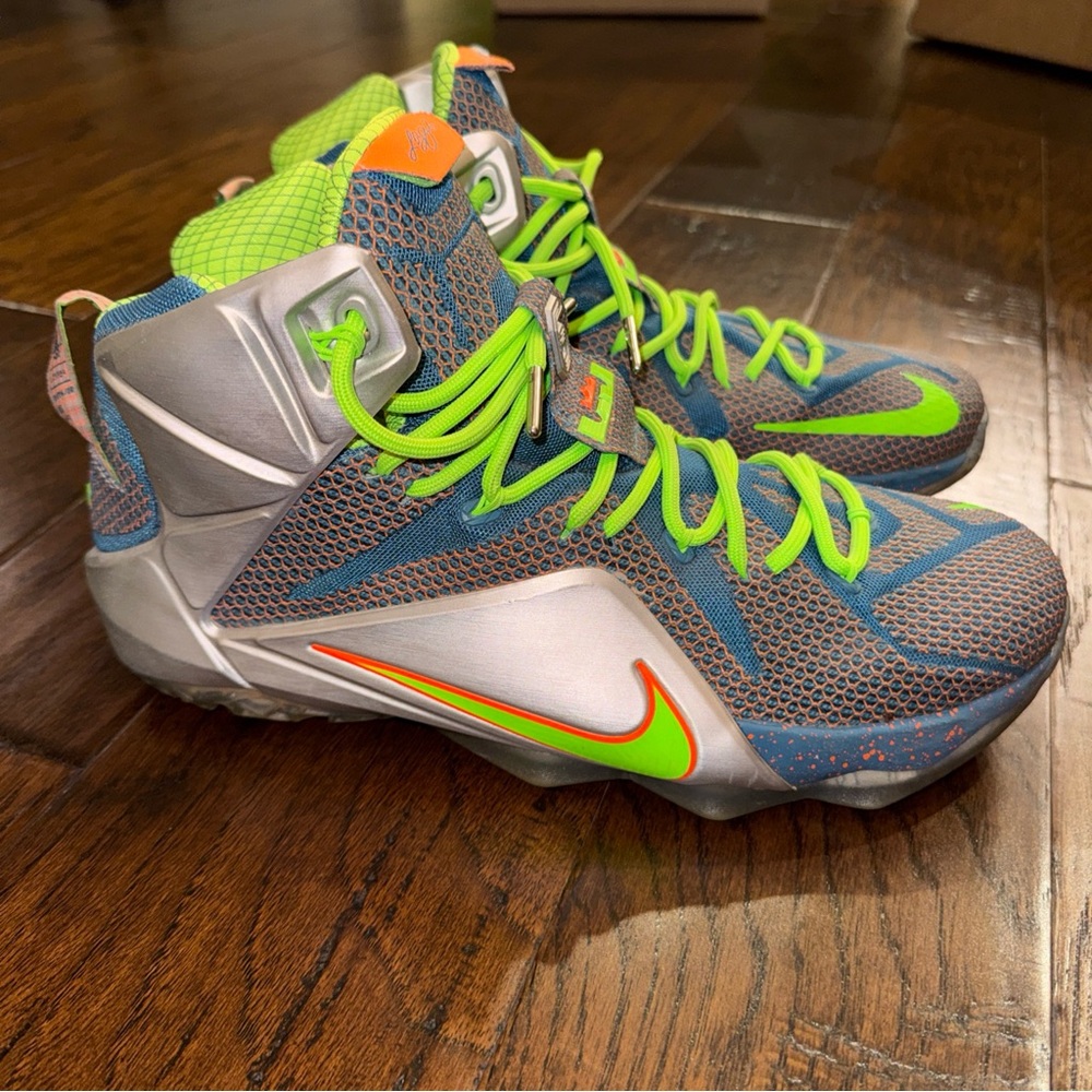 Nike LeBron 12 Trillion Dollar Man Basketball Sneakers  Men's Size 12
